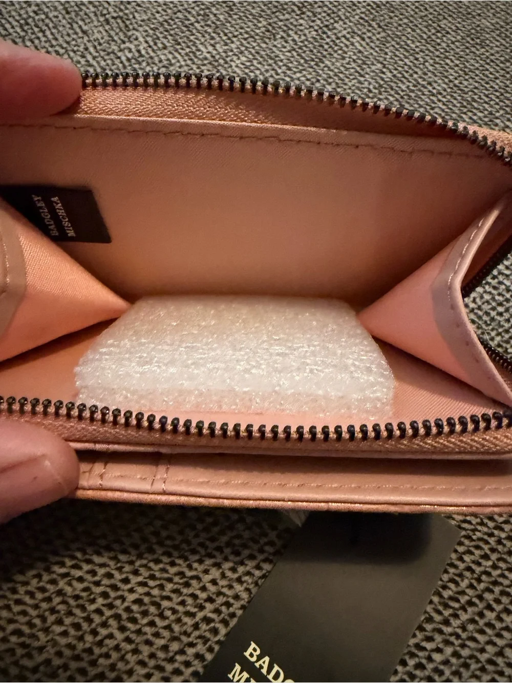 NWT Badgley Mischka Blush Croc-Embossed Zip Wallet